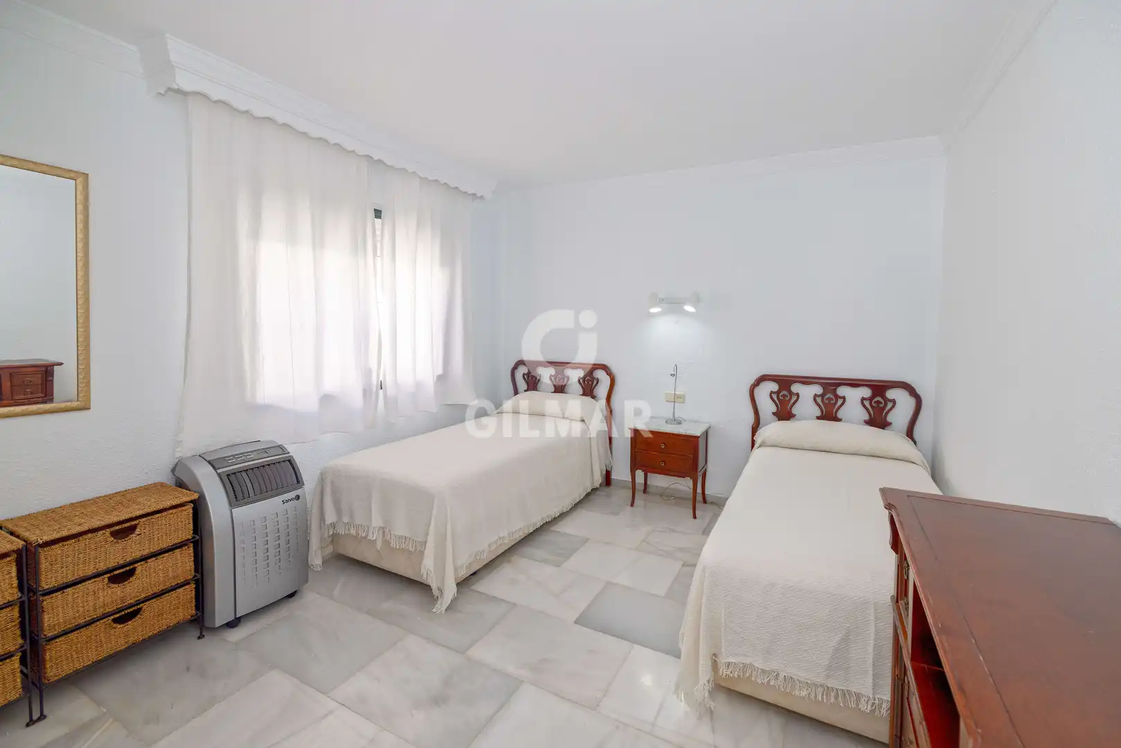 Dormitori de Casa o xalet en venda en Marbella amb Jardí privat i Piscina