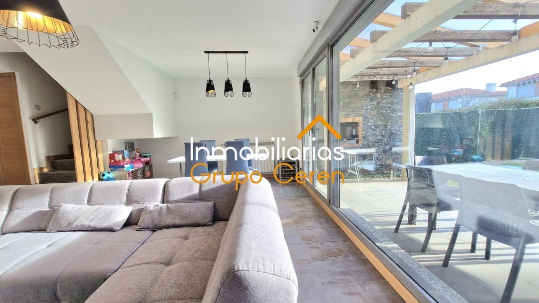 Exterior view of Single-family semi-detached for sale in Cirueña  with Heating, Private garden and Terrace