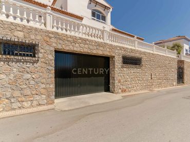 Maison avec jardin à vendre à Calle Gerardo Diego 17