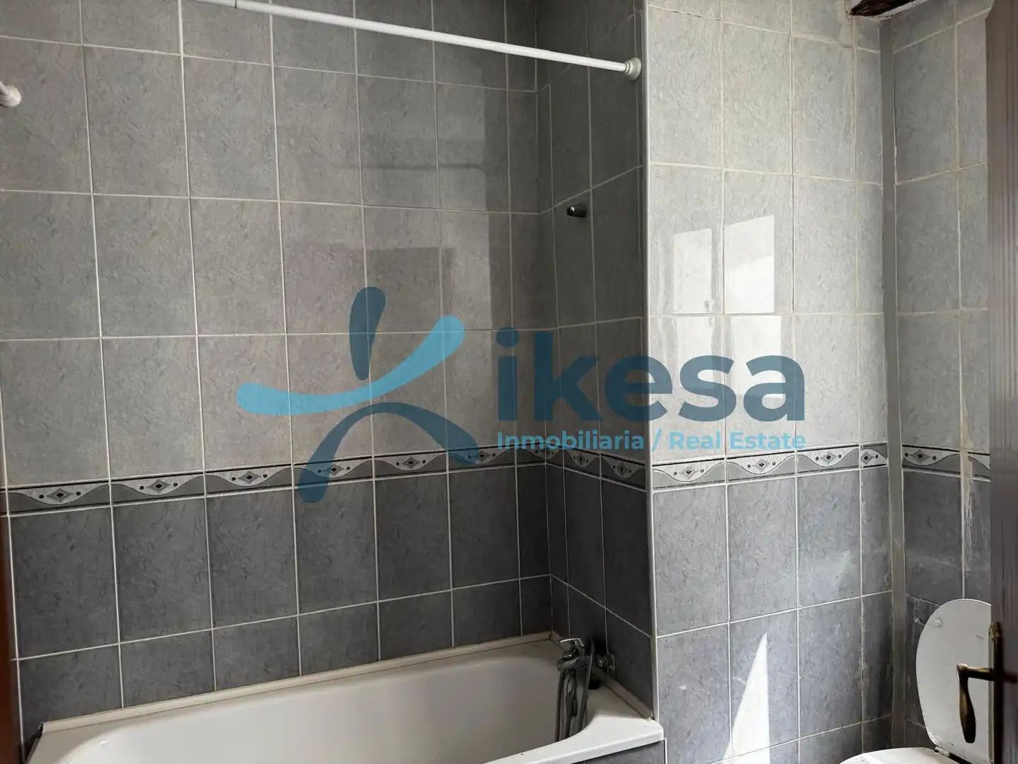 Baño de Piso en venta en Teba