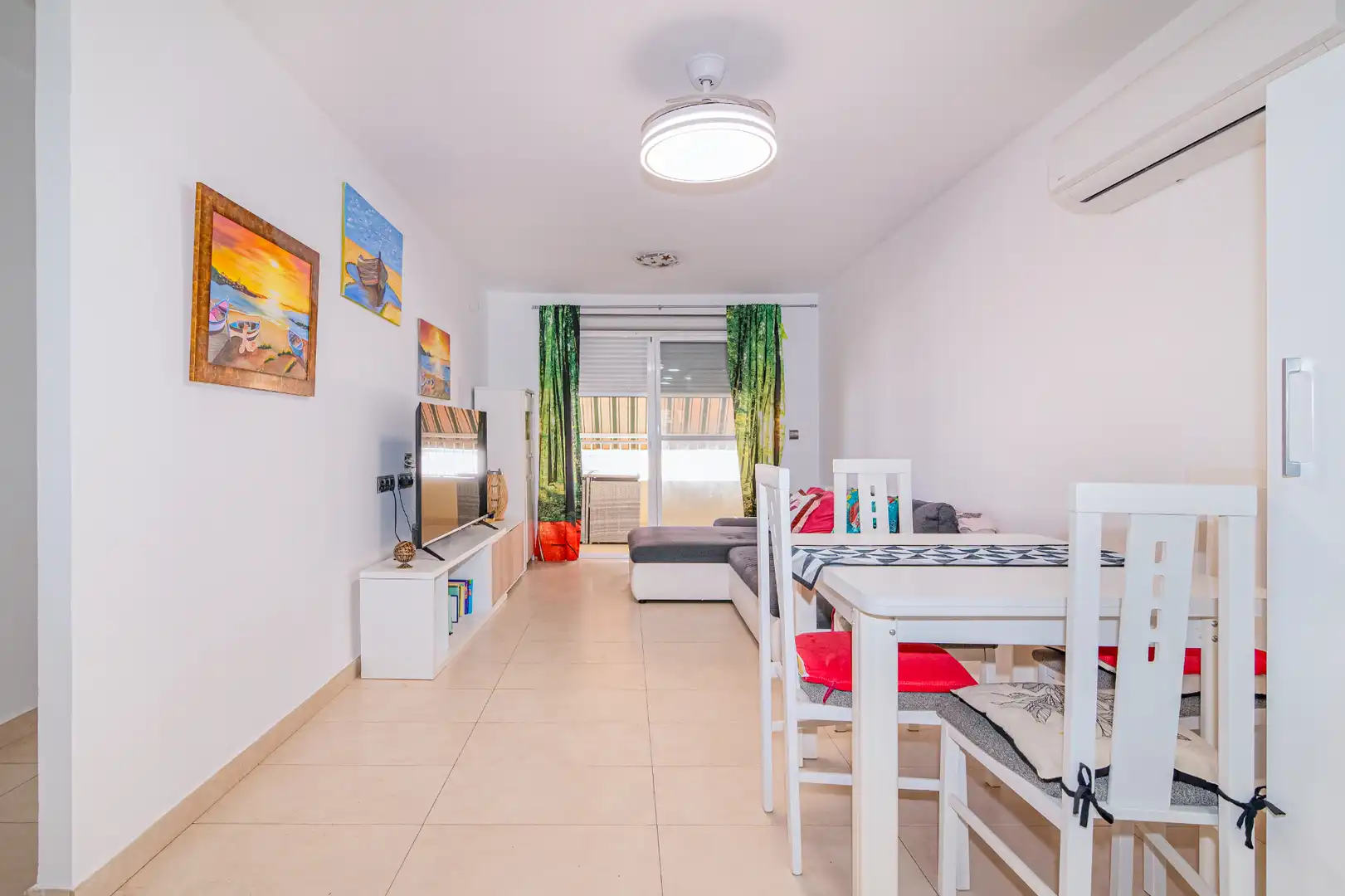 Wohnzimmer von Wohnung zur Miete in Almuñécar mit Klimaanlage, Heizung und Terrasse