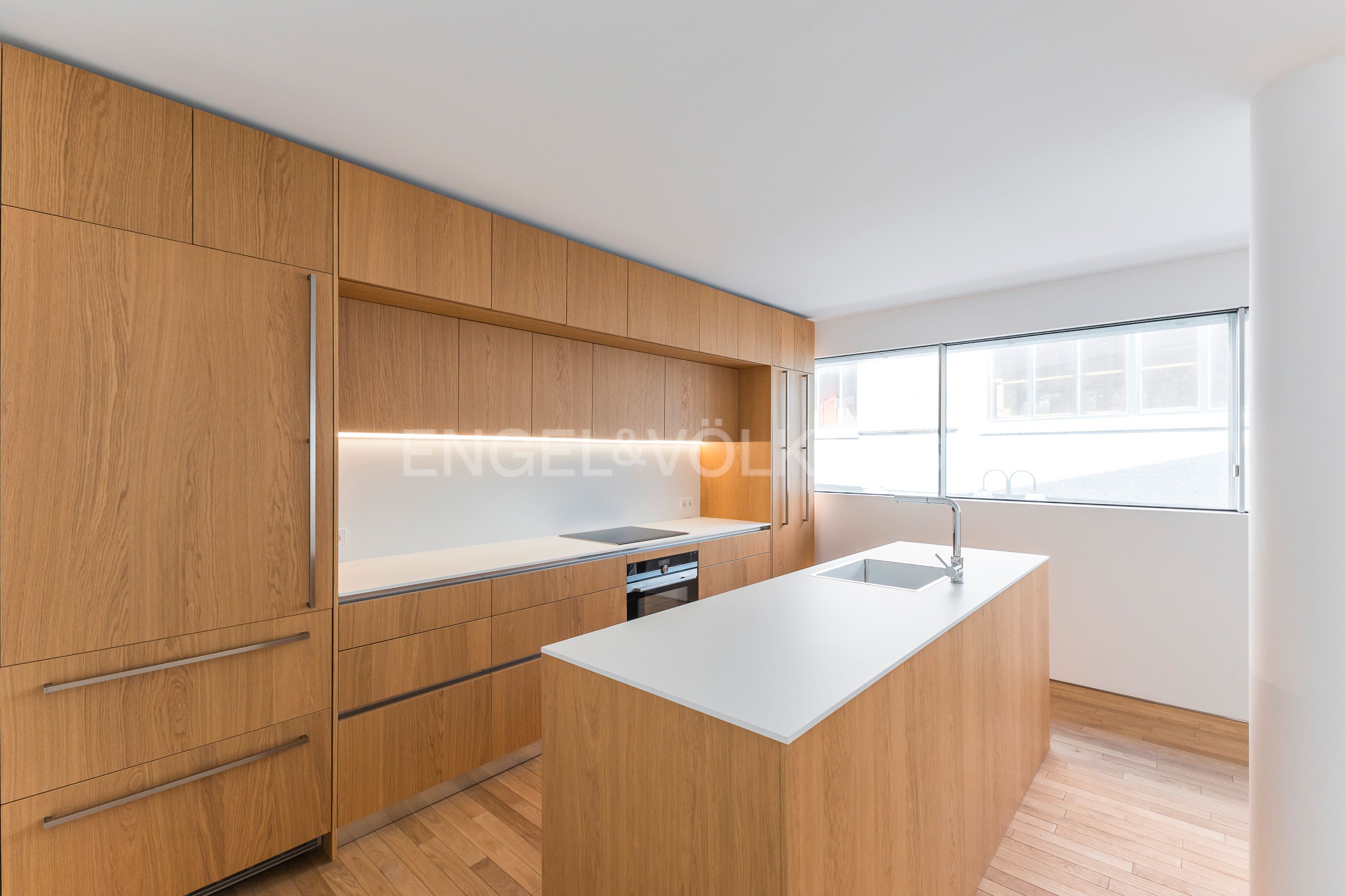 Cuina de Apartament de lloguer en  Madrid Capital amb Aire condicionat, Calefacció i Traster