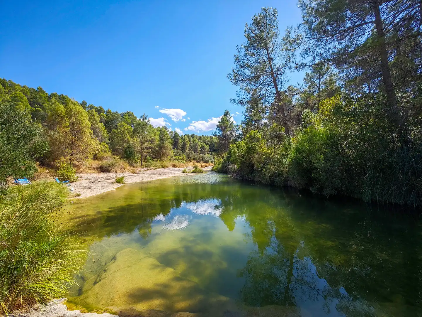 Schwimmbecken von Residential zum Verkauf in Arnes