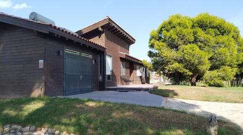 CHALET CON ENCANTO, LUZ Y NATURALEZA EN DELTEBRE
