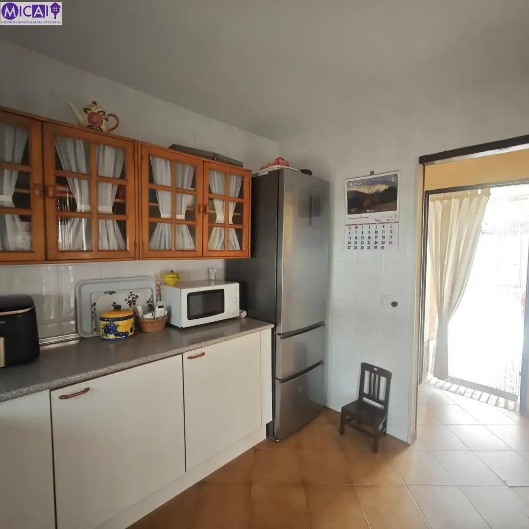 Cocina de Casa o chalet en venta en Chiclana de la Frontera con Jardín privado, Trastero y Piscina