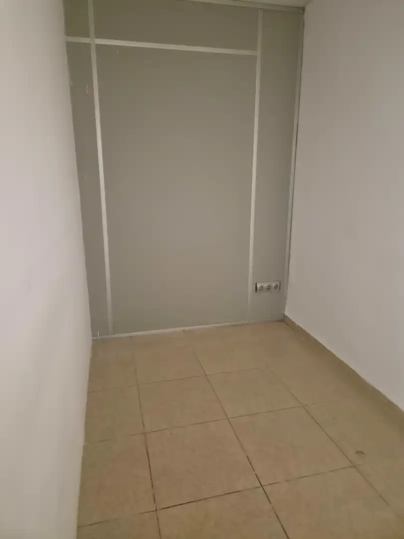 Local comercial en venda a Carrer del Doctor Ferran 10, imagen 6