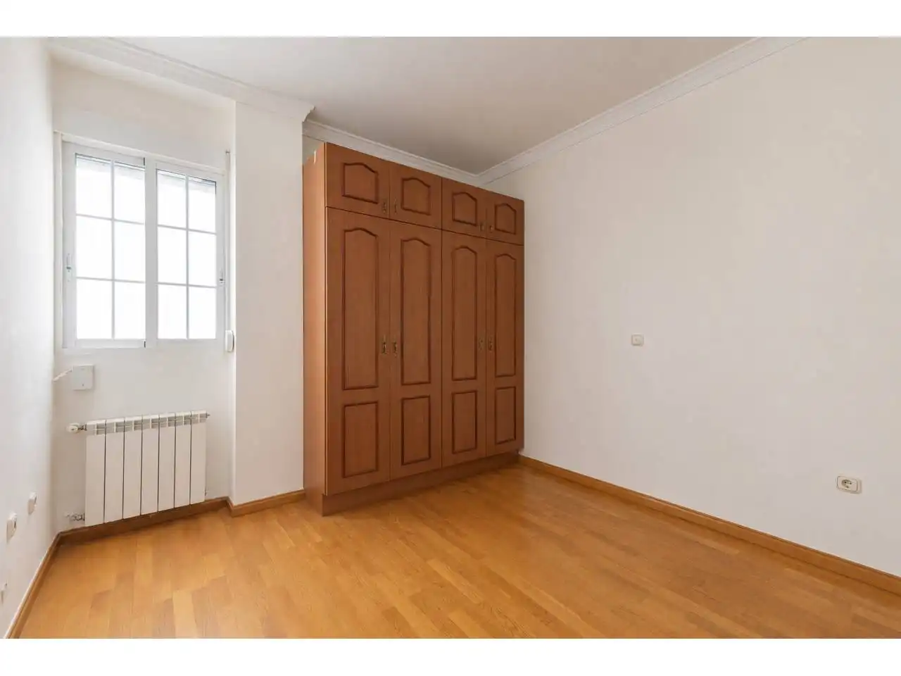 Schlafzimmer von Wohnung zum Verkauf in Valencia mit Klimaanlage, Heizung und Parkett