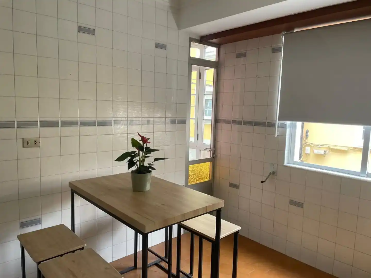 Esszimmer von Wohnung zur Miete in Cedeira mit Parkett, Möbliert und Ofen