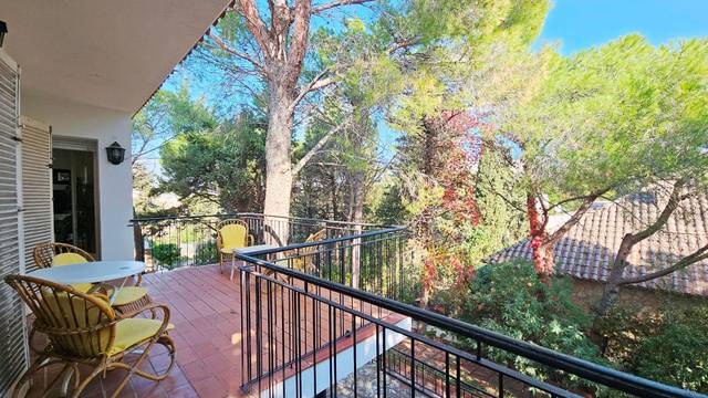 Casa-chalet en Venta en Carboneres - La Farella