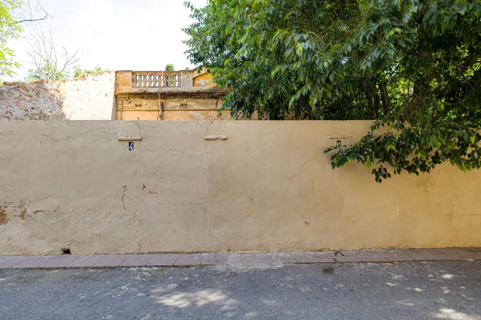 Vista exterior de Edificio en venta en Santa Coloma de Gramenet