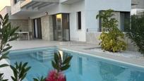 Piscina de Casa o xalet en venda en Finestrat amb Jardí privat i Terrassa