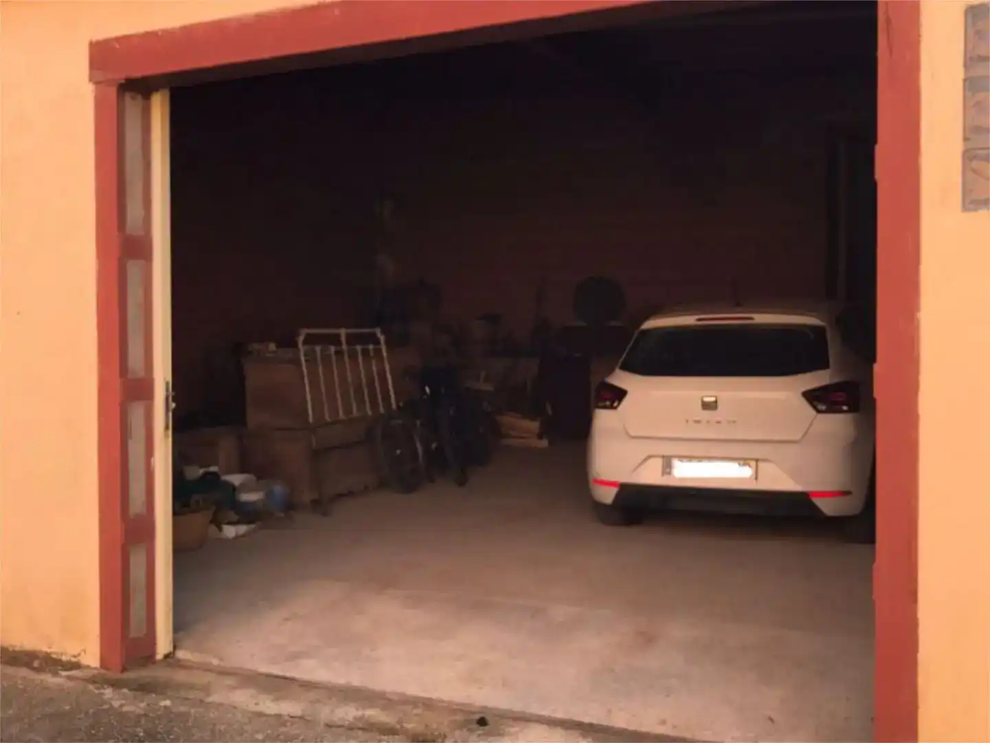 Aparcament de Casa adosada en venda en Fuentepinilla amb Moblat i Balcó