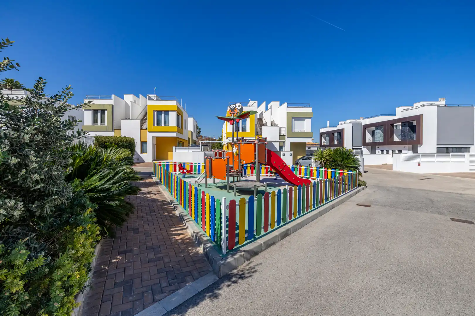 Casa aparellada amb piscina en venda a El Montgó, imagen 5