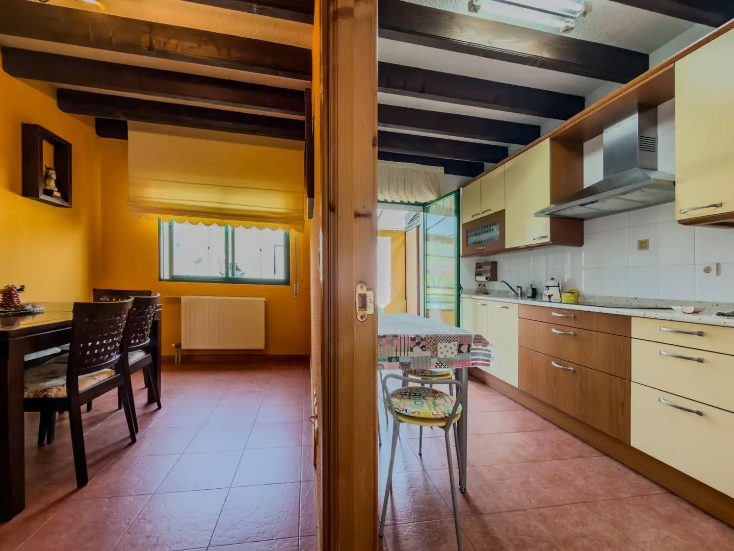 Cuina de Casa adosada en venda en Villafufre amb Calefacció i Jardí privat