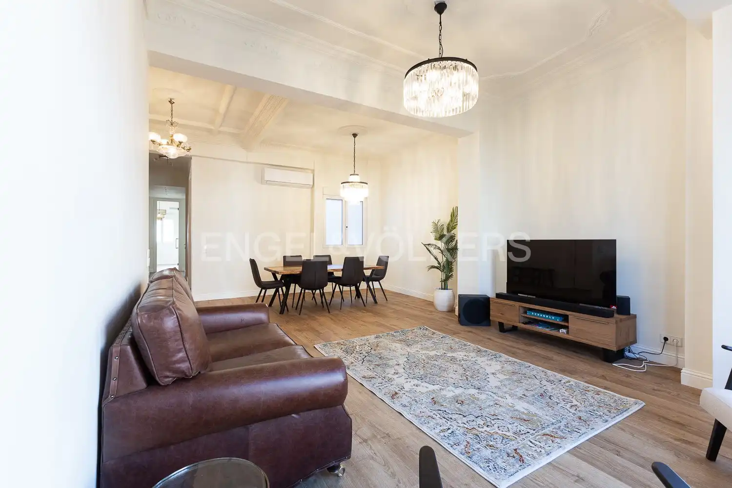 Sala d'estar de Pis de lloguer en Valencia amb Aire condicionat, Calefacció i Parquet
