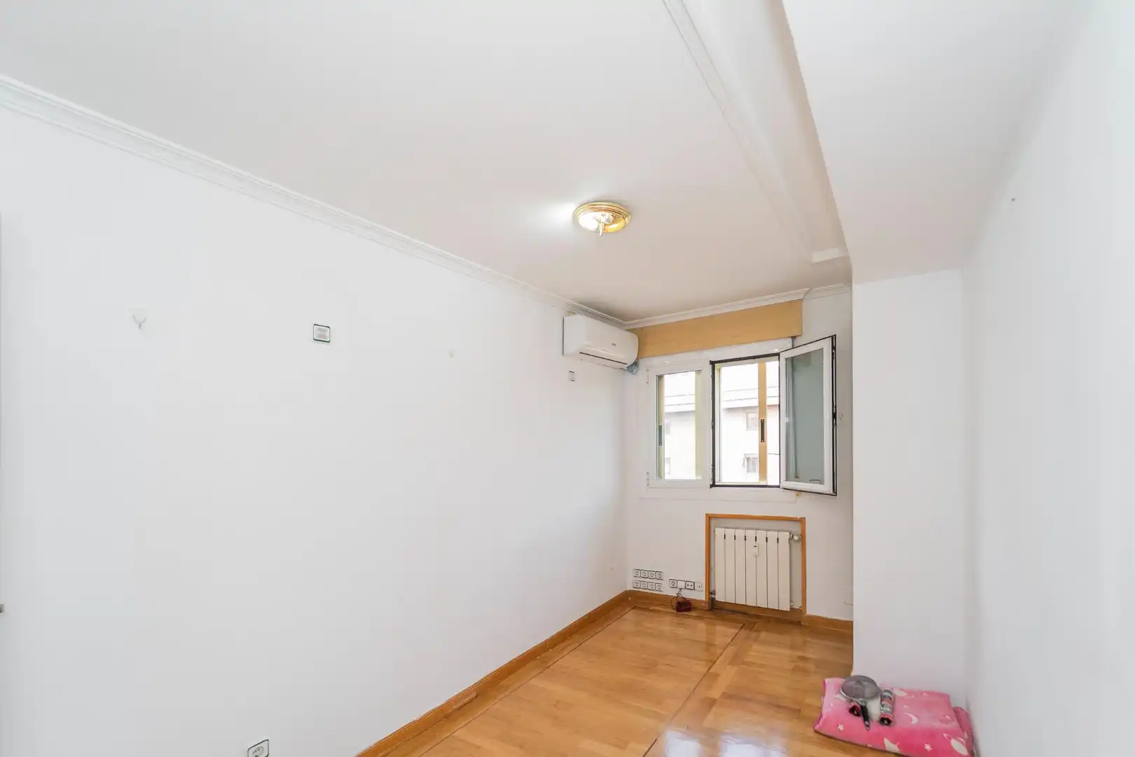 Bedroom of Flat for sale in Valdemoro  with Heating and Parquet flooring