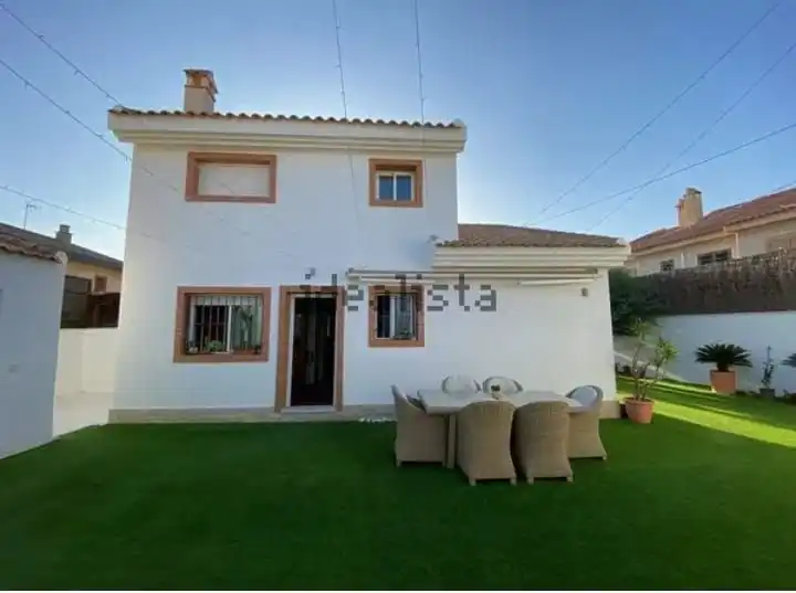 Vista exterior de Casa o chalet en venta en Pilar de la Horadada con Calefacción, Jardín privado y Terraza