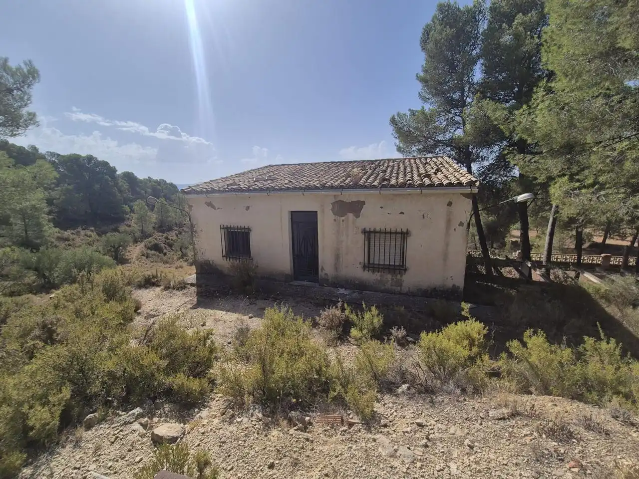 Country homes for sale in Onil