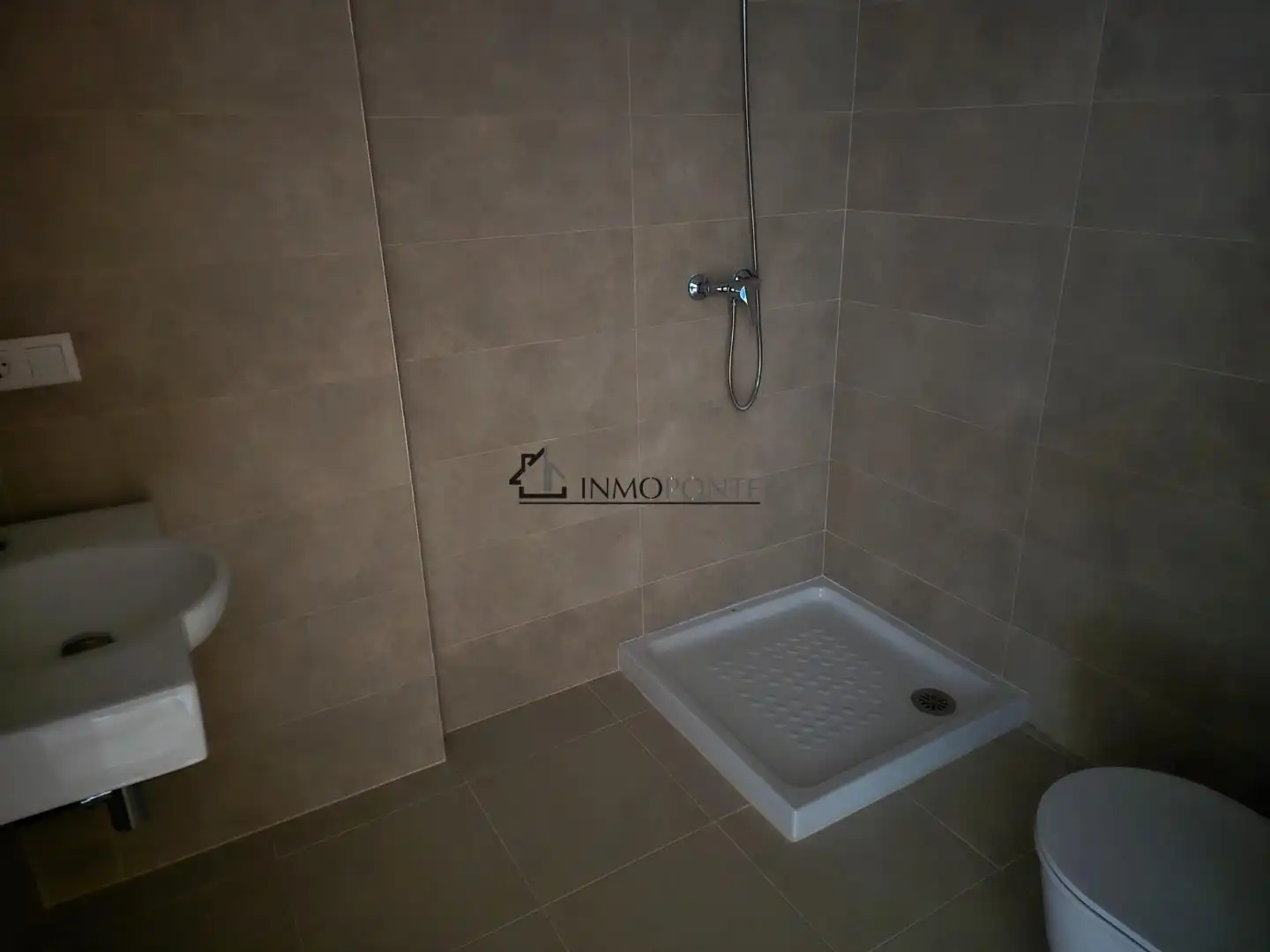 Baño de Piso en venta en Soutomaior con Calefacción, Terraza y Trastero