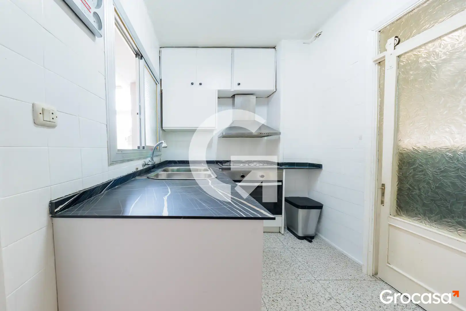 Cocina de Piso en venta en Terrassa con Aire acondicionado, Horno y TV