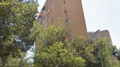 Foto 2 de Apartament en venda a  Via Favencia, 128, La Guineueta, Barcelona