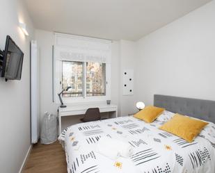 Dormitori de Apartament per a compartir en  Barcelona Capital amb Aire condicionat, Calefacció i Moblat