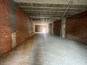 Local comercial en venda a Av Naturais de Fene 8