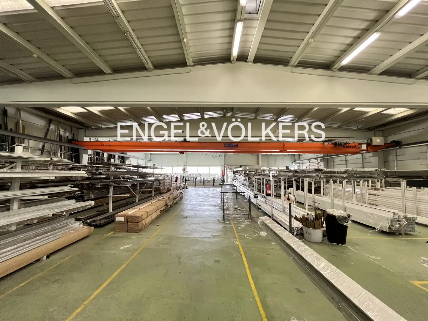 Nave industrial en venta en Montcada i Reixac