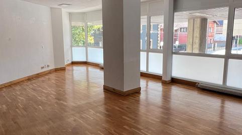 Foto 2 de Oficina de alquiler en  Leyre, 2, 1º Ensanche,  Pamplona / Iruña