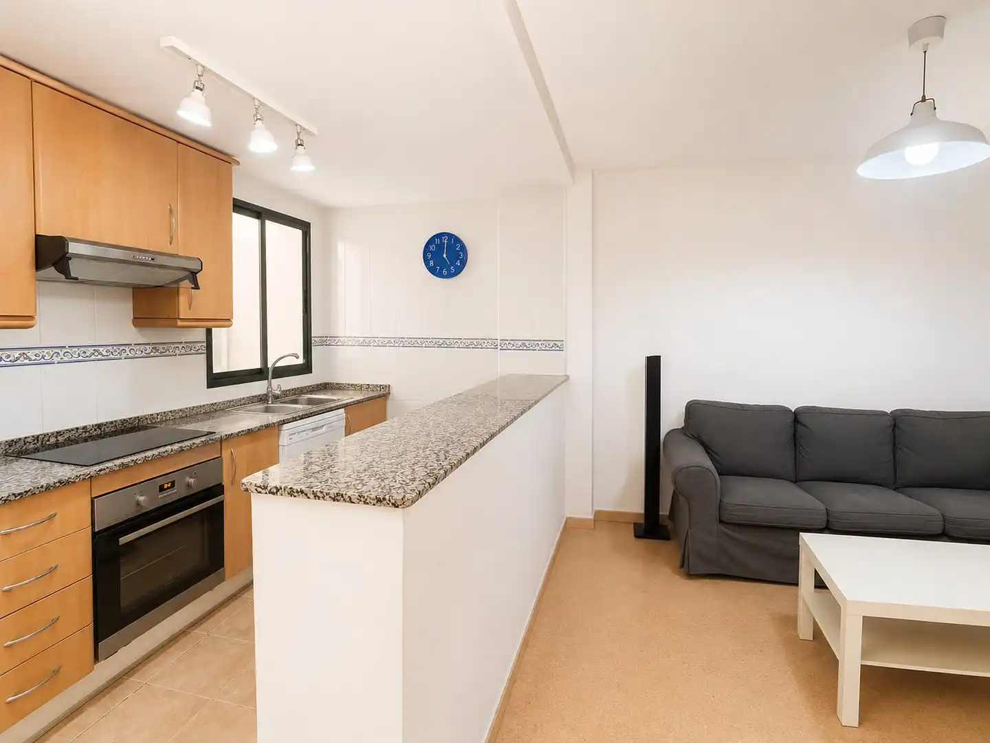 Küche von Wohnung zum Verkauf in San Vicente del Raspeig / Sant Vicent del Raspeig mit Möbliert und Ofen