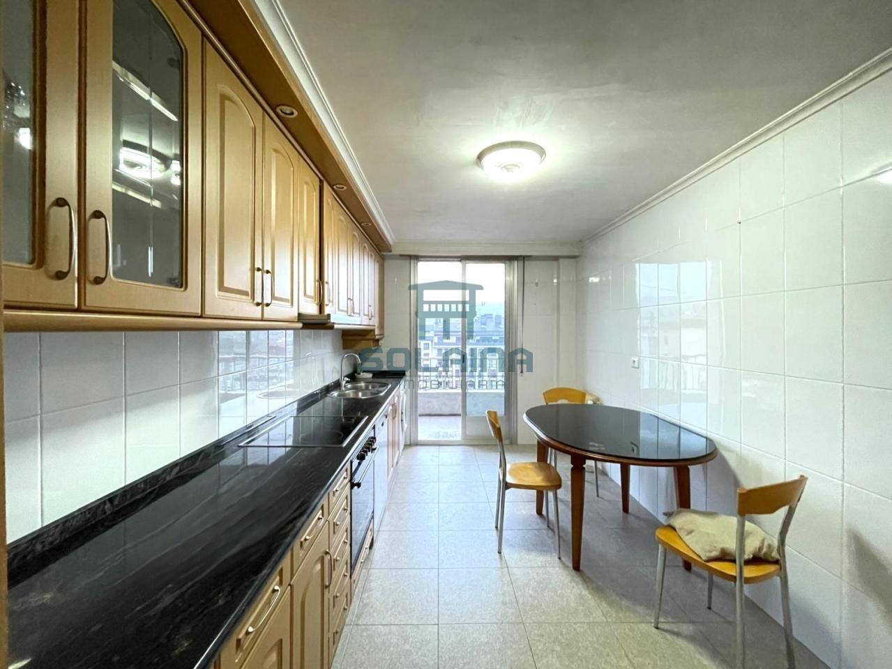 Kitchen of Flat to rent in Ourense Capital   with Heating, Parquet flooring and Furnished