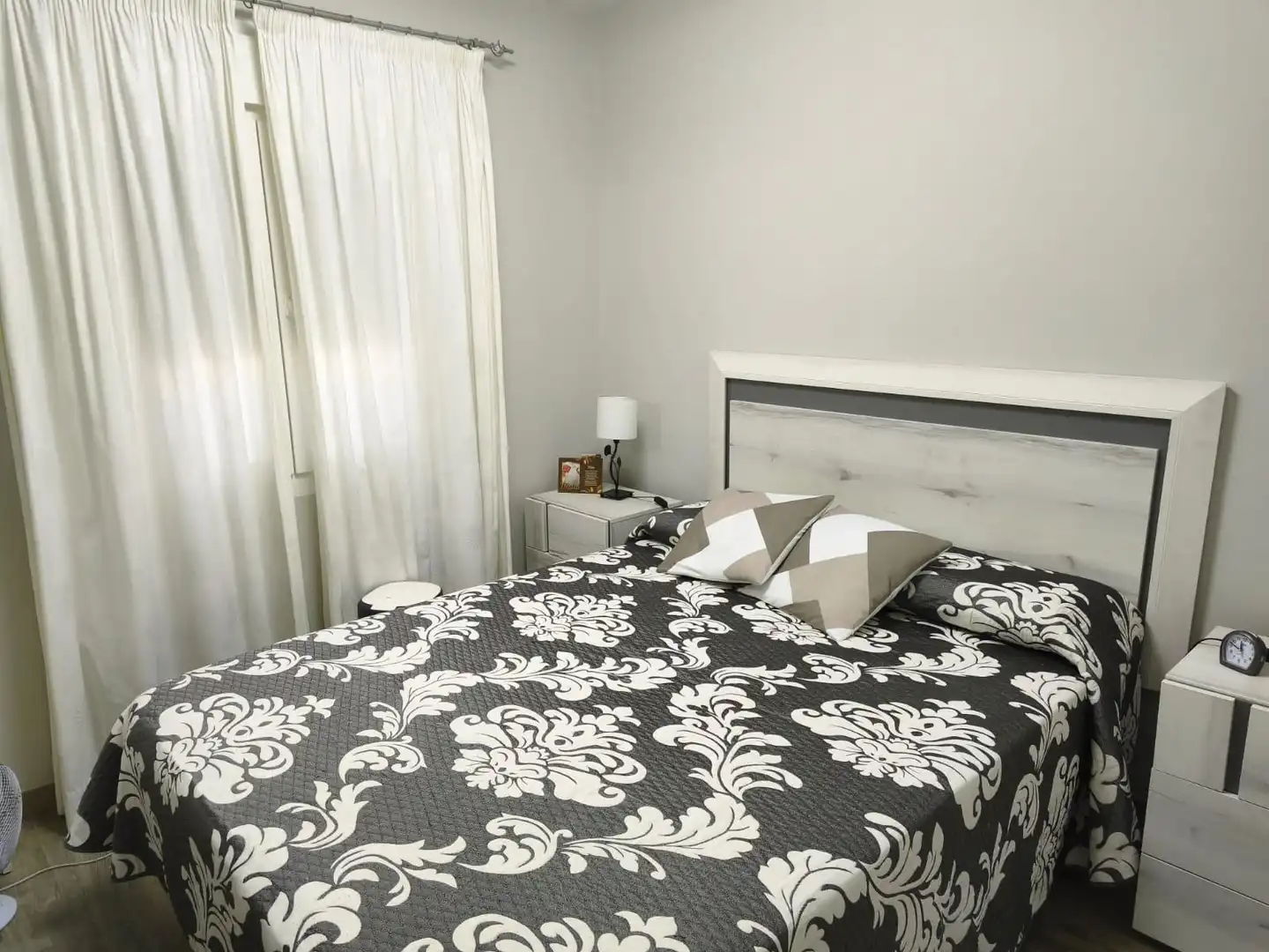 Habitación de Planta baja en venta en Málaga con Aire acondicionado, Terraza y Amueblado