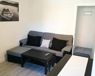 Living room of Flat to rent in Leganés  with Air Conditioner, Heating and Parquet flooring