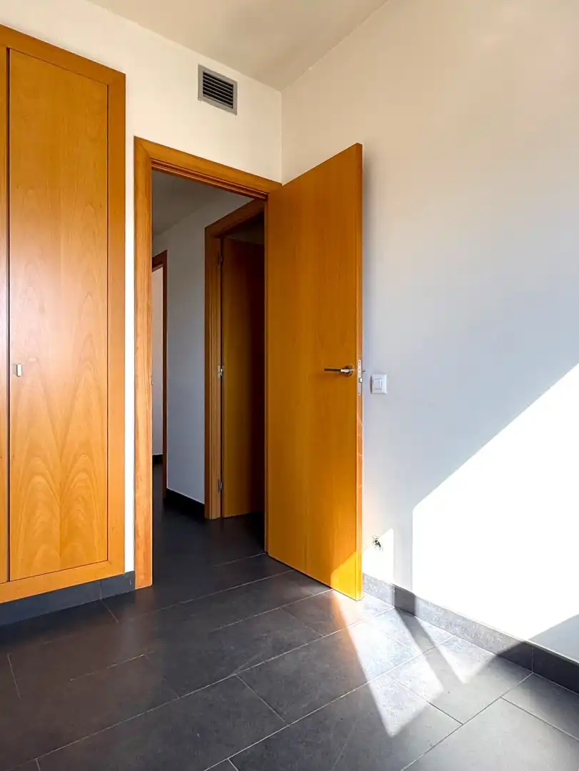 Piso en venta en Sant Vicenç Dels Horts con Aire acondicionado y Calefacción