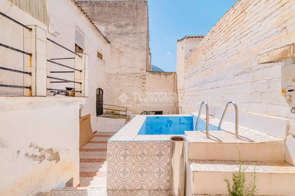 Terraza de Casa adosada en venta en Loja con Aire acondicionado, Calefacción y Jardín privado