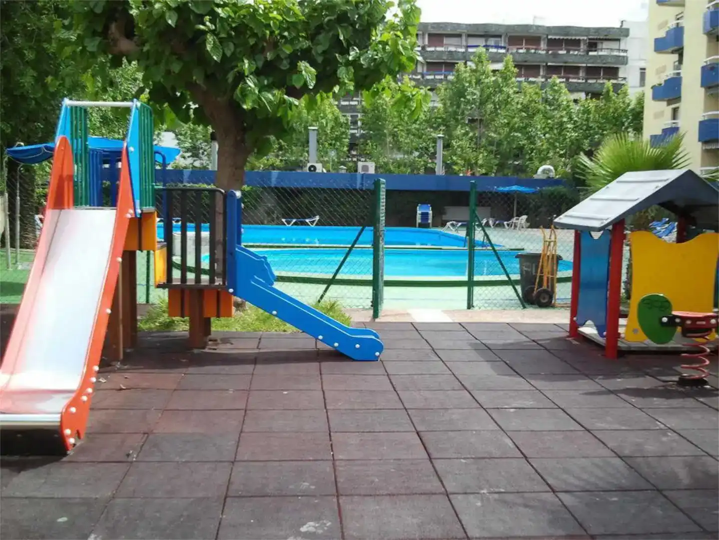Swimming pool of Apartments for rent in Salou  with Air Conditioner and Balcony
