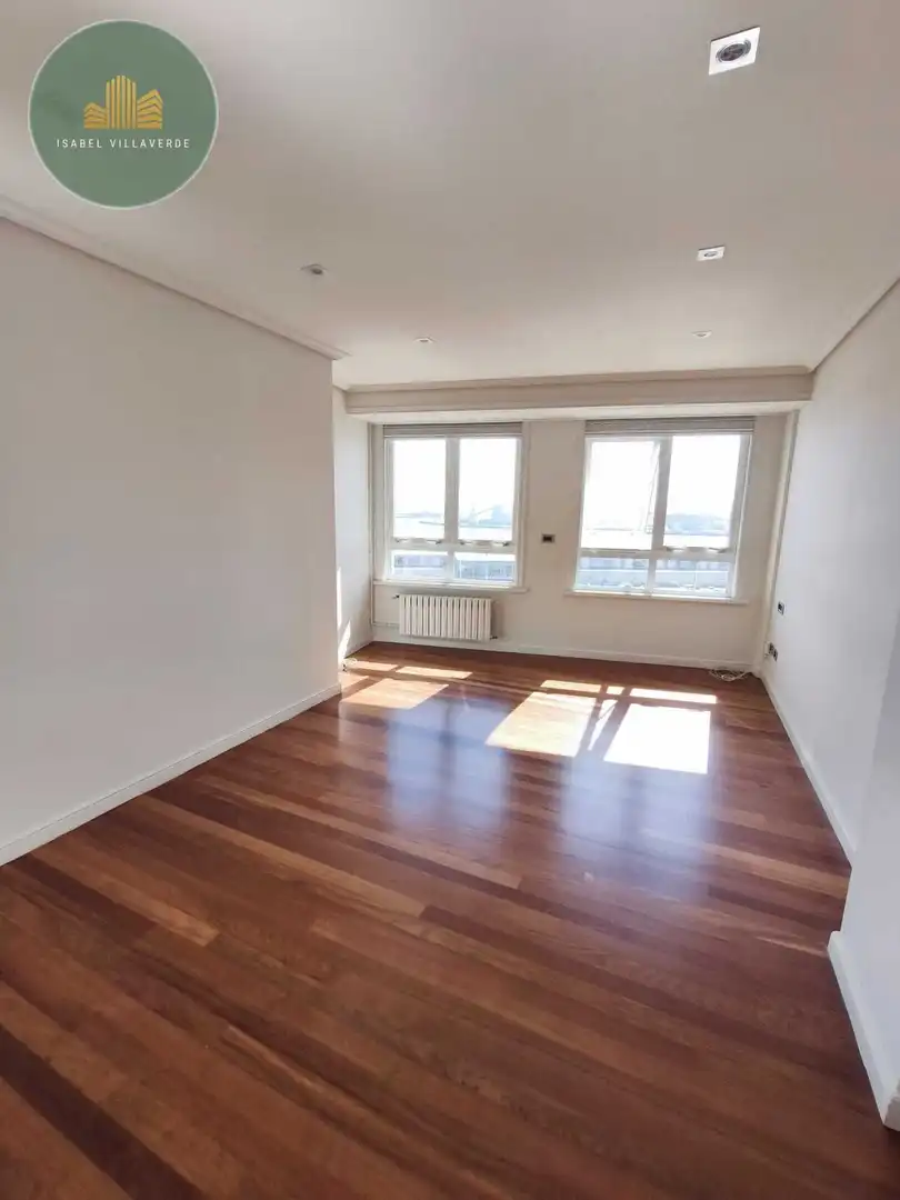 Flat for rent in LINARES RIVAS, Ensanche