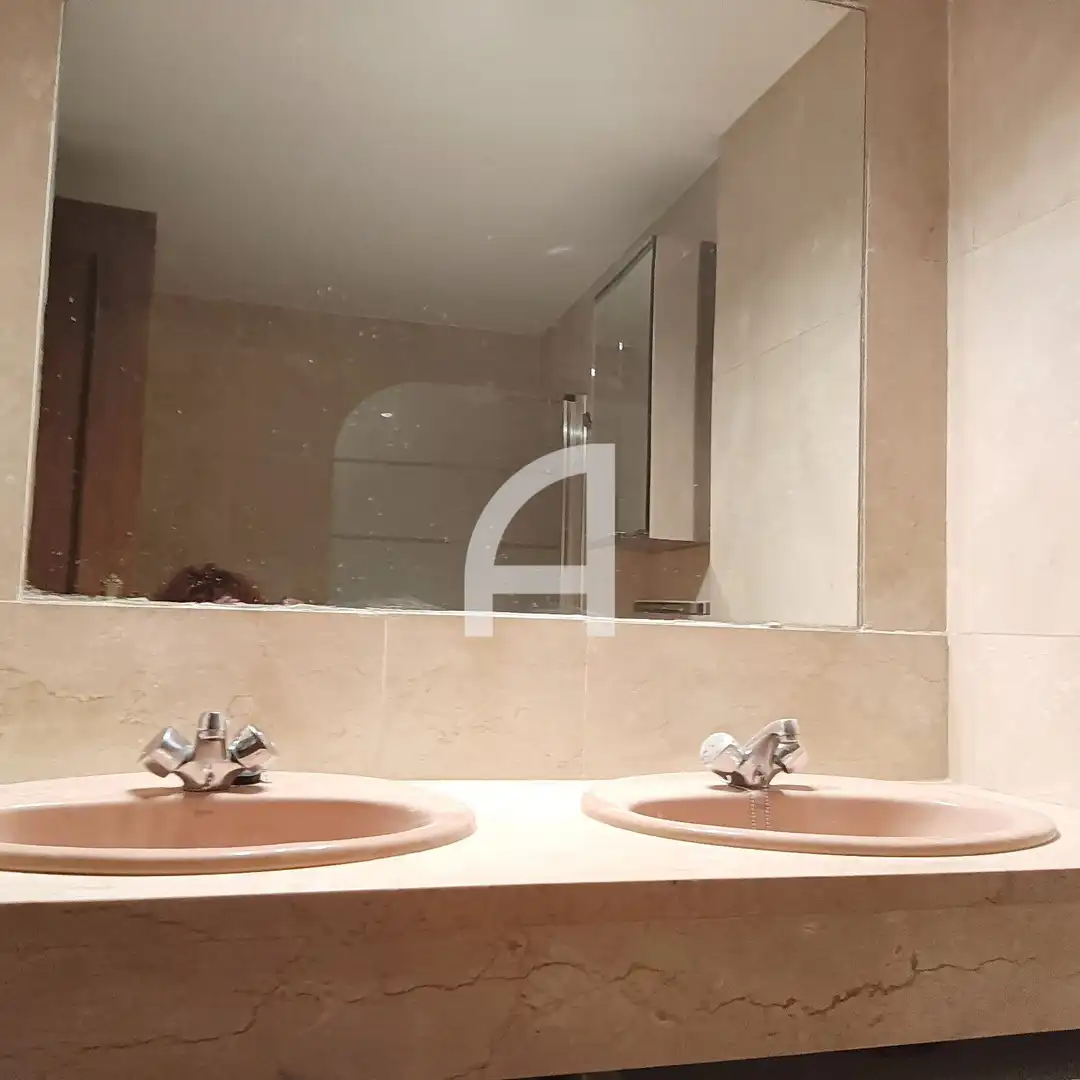 Bathroom of Flat for rent in Madrid  with Air Conditioner, Heating and Terrace