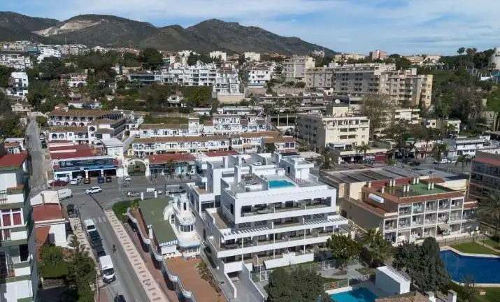 Vista exterior de Garatge en venda en Torremolinos