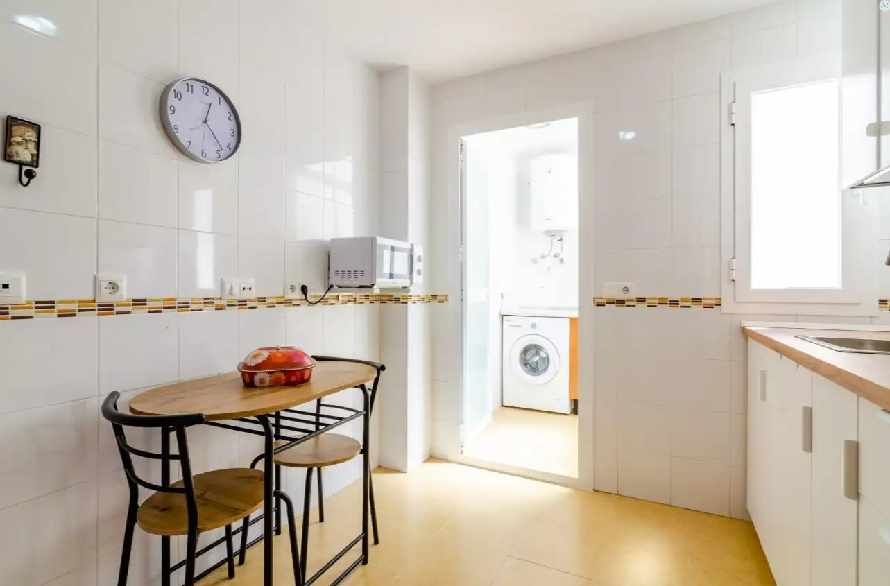 Cocina de Ático de alquiler en Rincón de la Victoria con Aire acondicionado, Calefacción y Jardín privado