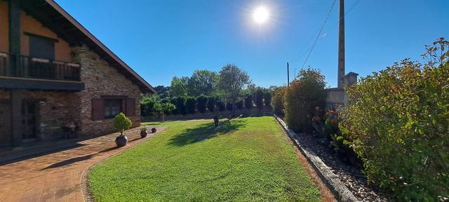Casa-chalet en Venta en Cabañas Raras