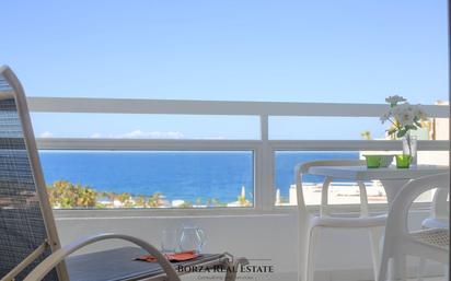 Vista exterior de Apartament en venda en Adeje amb Terrassa, Alarma i Piscina comunitària