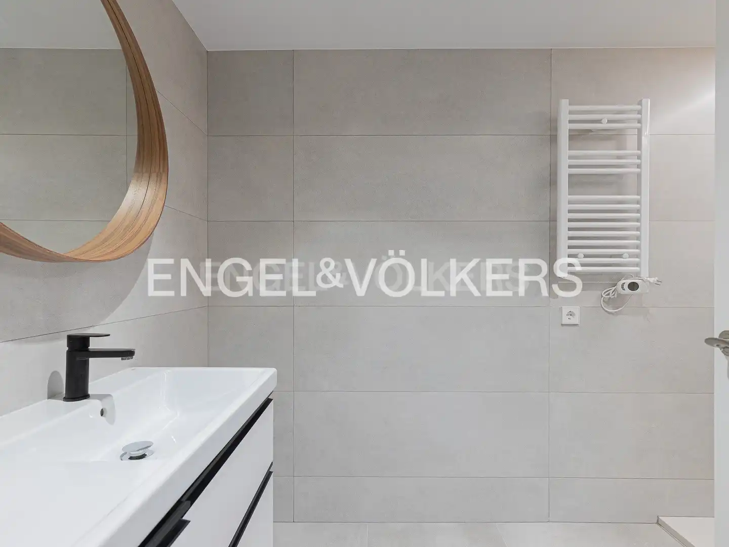 Bathroom of Flat for rent in Sant Martí