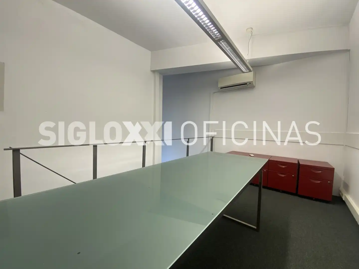 Büro zur Miete in Barcelona mit Klimaanlage, Heizung und Möbliert