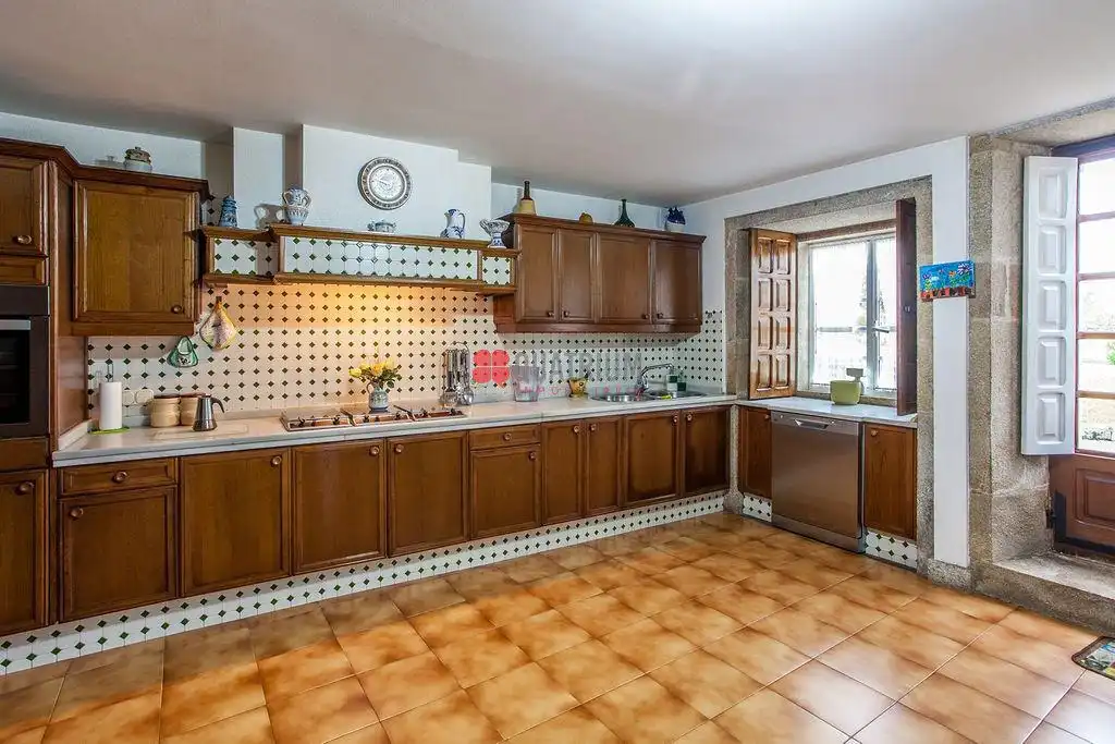 Cuina de Casa o xalet en venda en Padrón amb Jardí privat