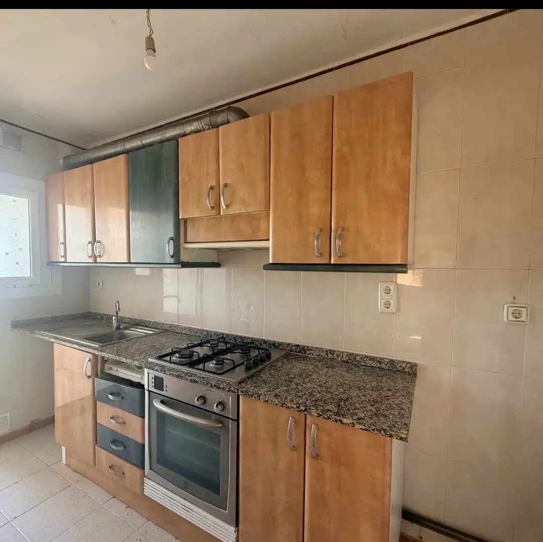 Cocina de Piso en venta en Terrassa con Alarma