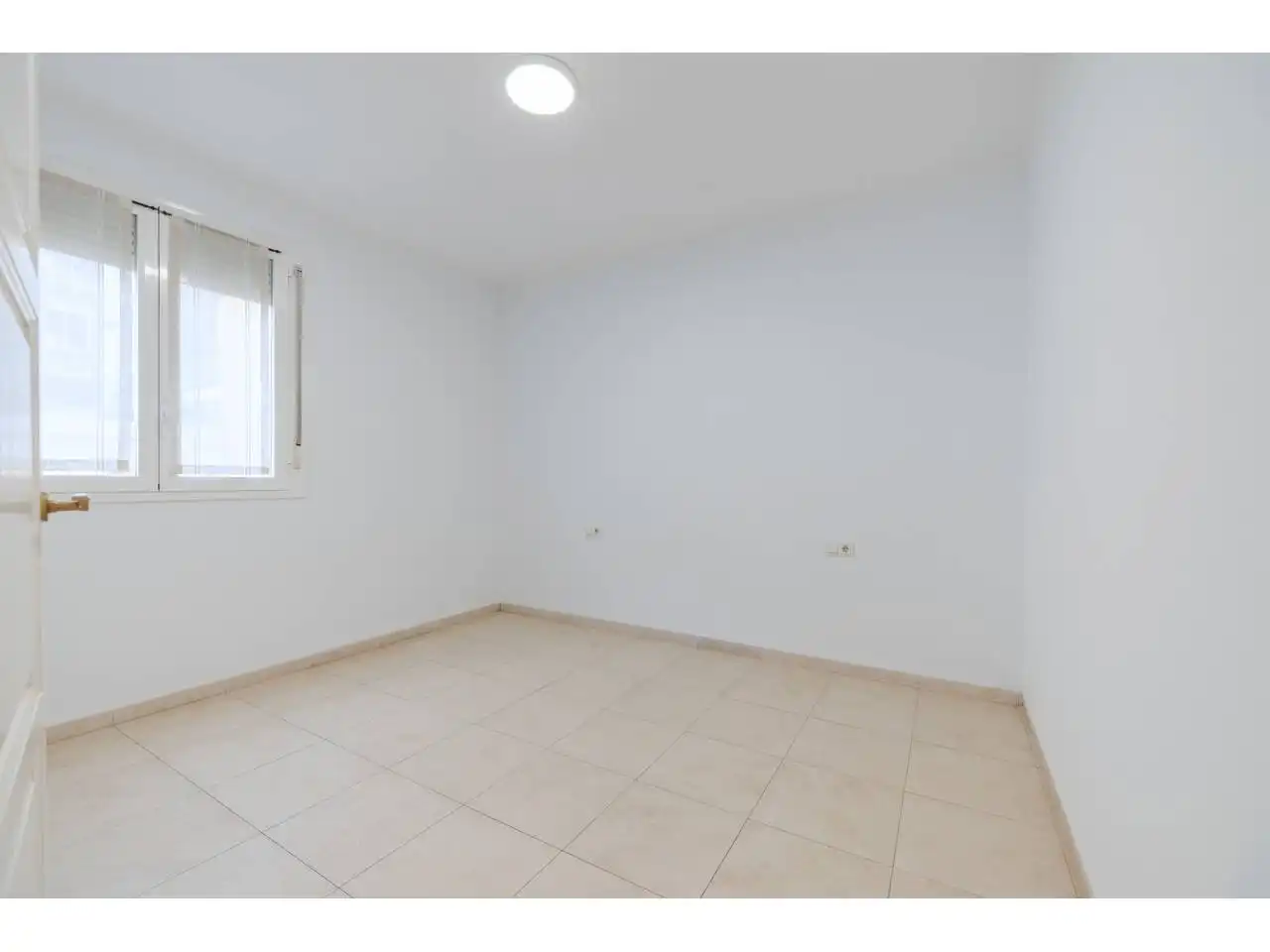 Habitación de Piso en venta en Girona con Balcón