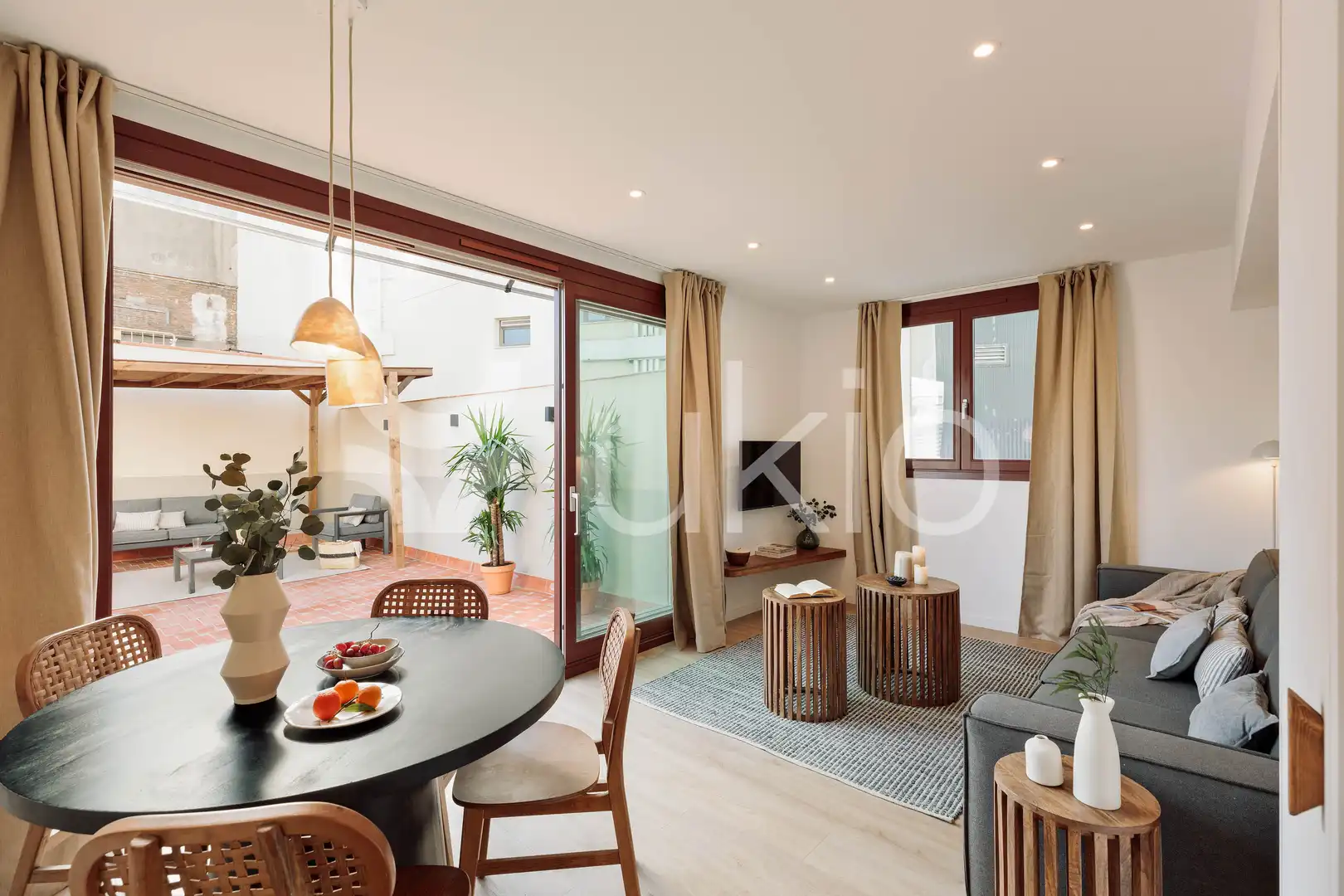 Wohnzimmer von Dachboden zur Miete in Barcelona mit Klimaanlage, Heizung und Terrasse