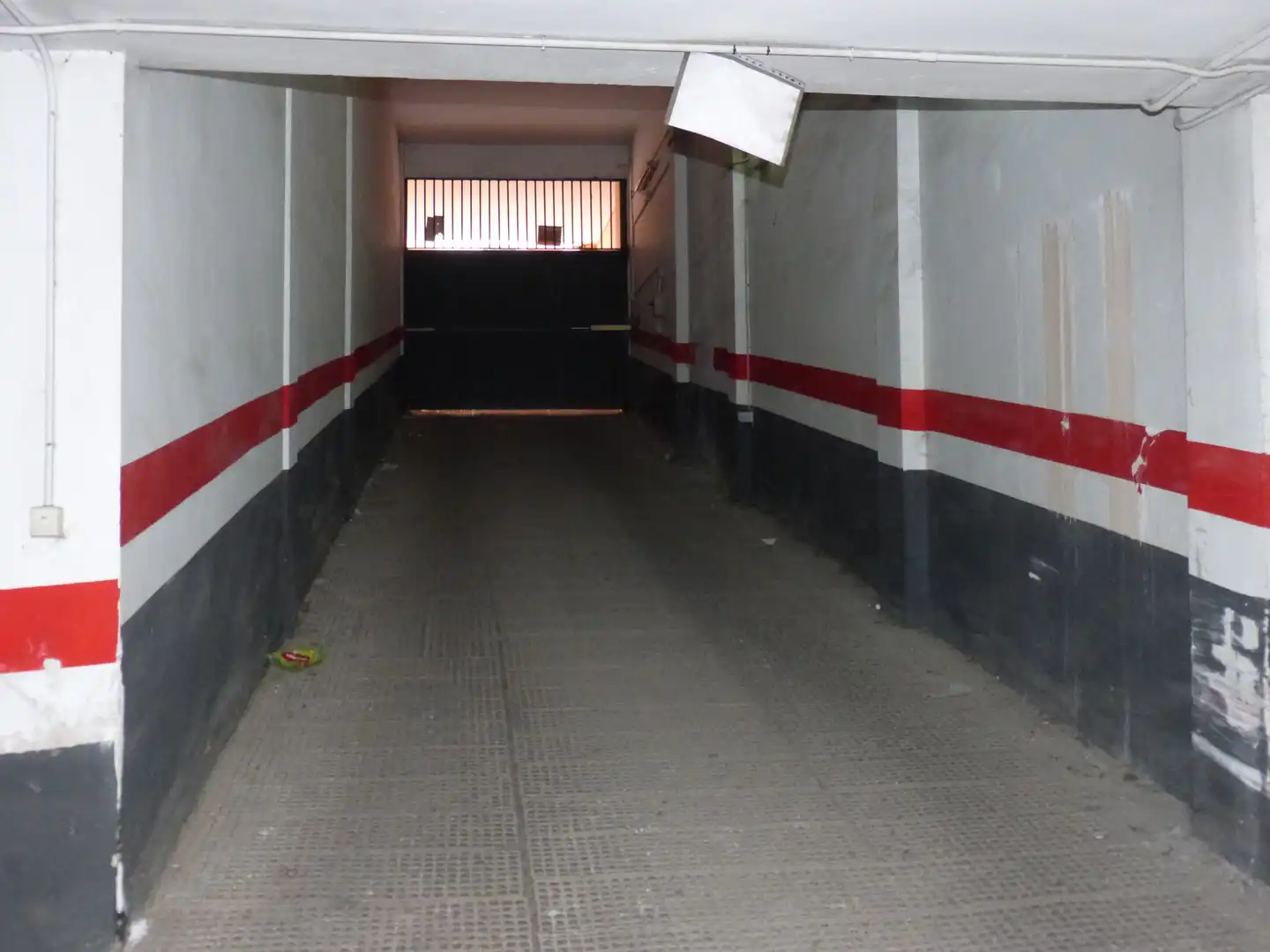 Aparcament amb ascensor en venda a Hernan Cortes, imagen 3