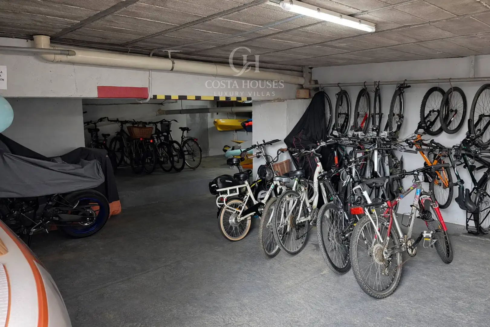Parking of Apartments for sale in Jávea / Xàbia  with Air Conditioner, Private garden and Terrace